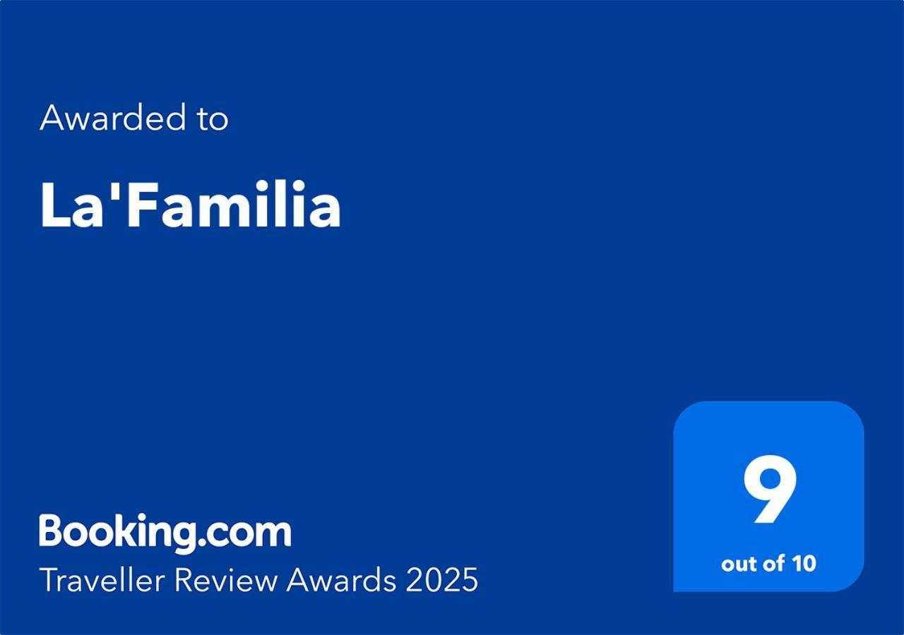 Villa La'familia